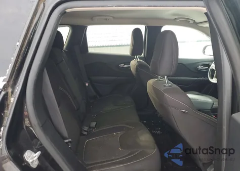 2015 Jeep Cherokee Latitude из США, поврежденный, VIN 1C4PJMCS6FW606537